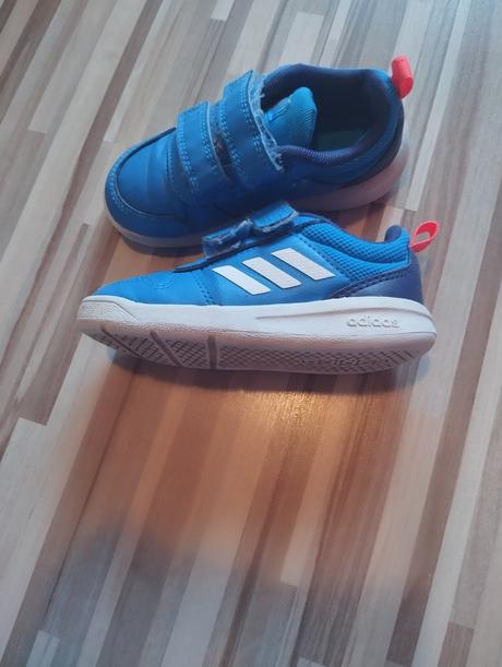 Botasky, adidas,24
