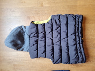 Teplá vesta,148-152, zara,146