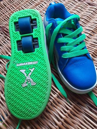 Topanky s kolieckami, 32