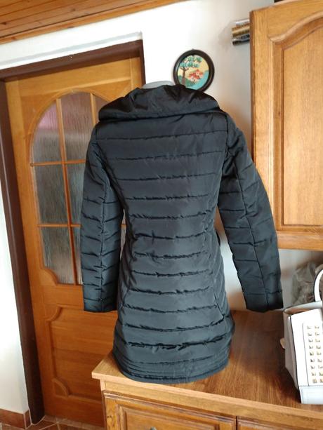 Vetrovka čierna,použitá zo patkrat, s