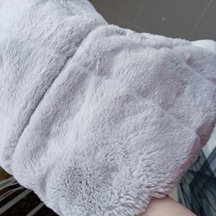 Huňatá vestička, 128