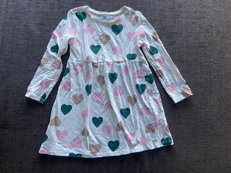 Srdiečkové šaty, sinsay,110