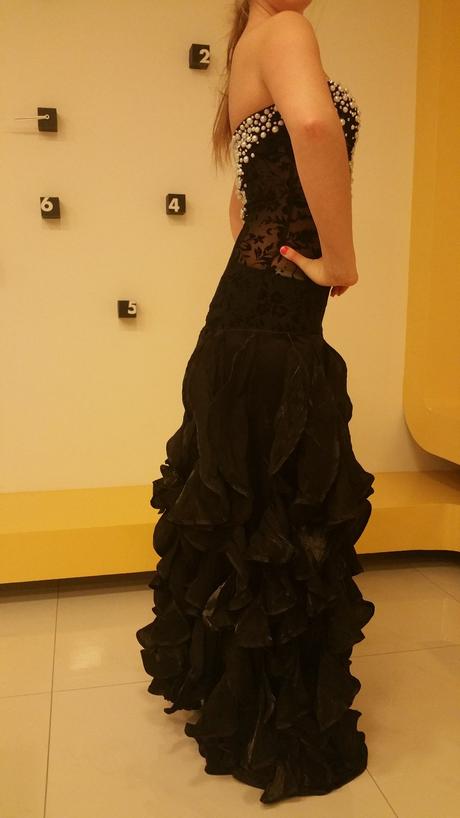 Exkluzívne spoločenské šaty, 36