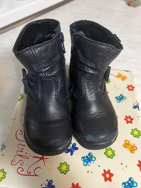 Kozene topanocky, 25