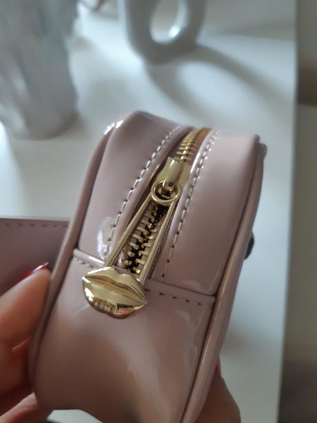 Ľadvinka  katy perry, 