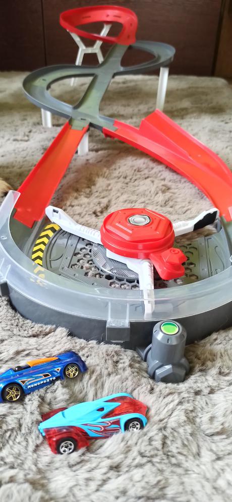 Autodráha hot wheels, 