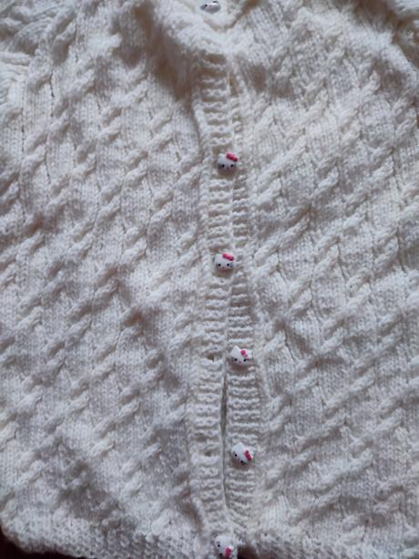 Svetrík s gombikmi hello kitty, 116