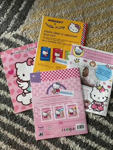 Hello kitty časopisy, 