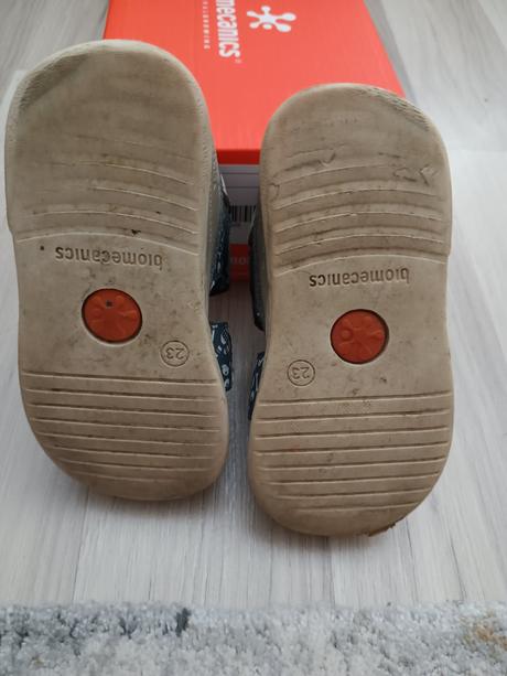 Sandále biomecanics, 23