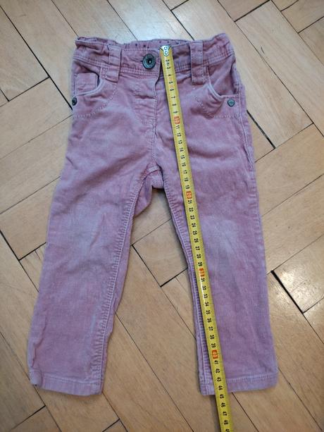 Ruzove nohavice, next,86