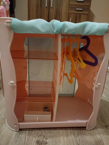 Prebaľovaci pult a šatník 2x1, 