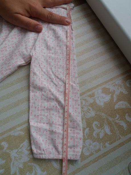 Overalik s mašlickou, f&f,74