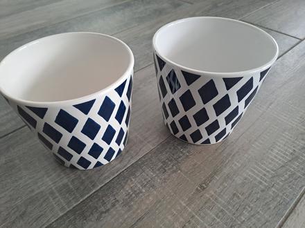 2x kvetináče keramické, 