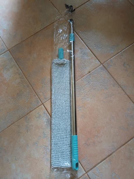 Teleskopická prachovka,