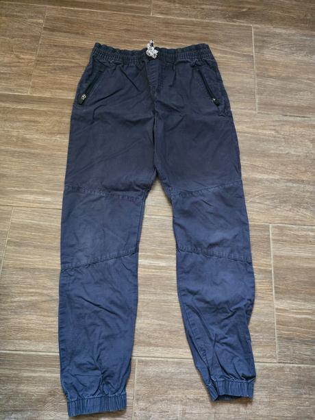 Tenké nohavice č.158, chapter young,158