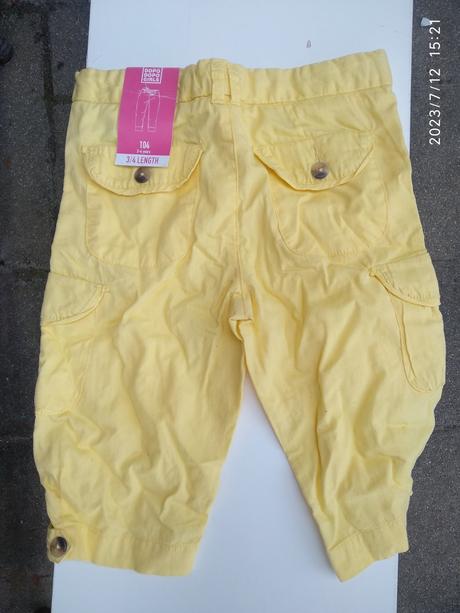 Capri nohavice, takko,104