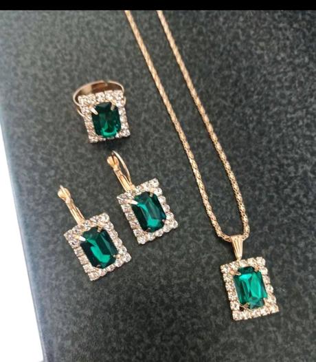 Zelená súprava šperkov, 