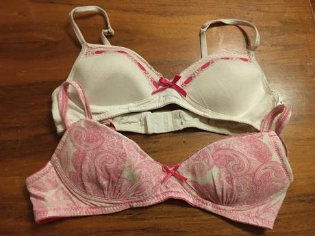 2x podprsenka 146-152, takko,152