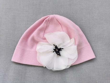 Ciapka s kvetinou, marika,80