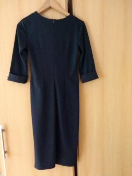 Čierno zelené šaty, 