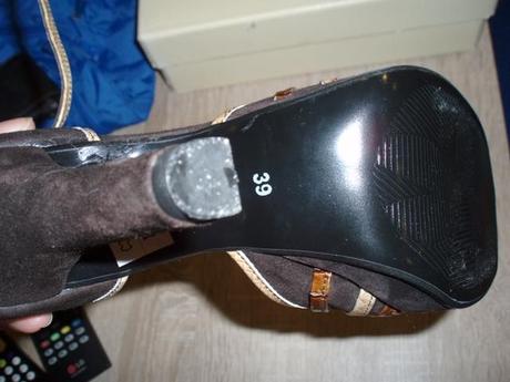 Spoločenská obuv na vysokom opätku, 25 eur, 39