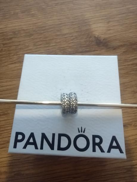 28ks pandora prívesky., pandora