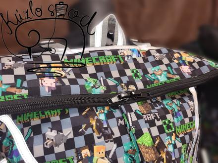 Batôžtek minecraft s mnohými reflexnymi pásmi zips, 