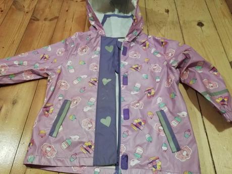 Pogumovaná vetrovka, lupilu,98