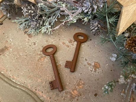 Kovové kľúče v hrdzavom odtieni 2 ks ( sada ), 