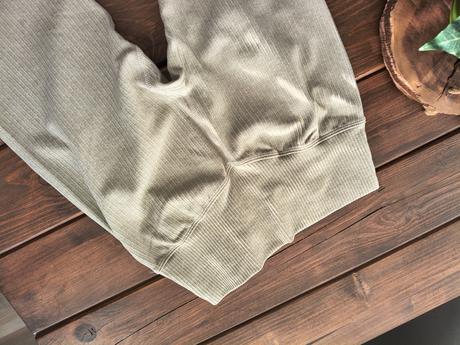 Športové vrúbkované legíny m-l, m