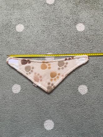 Hrubý nákrčník, 80