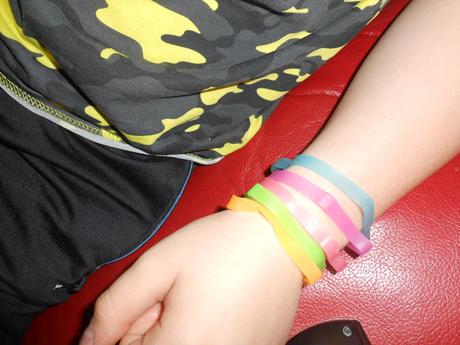 Dinosaurie náramky,