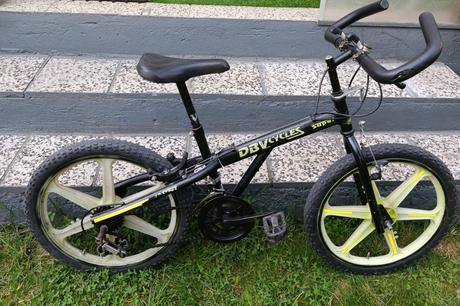 Chlapčenský bicykel, 20