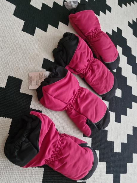 Skvele hrejive rukavice-palciaky na 6-8r. a 8-10r., 128