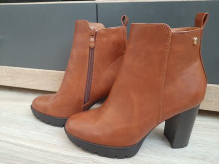 Dámske topánky, 39