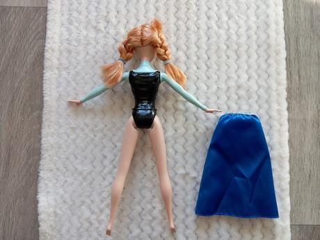 Barbie mattel anna v lesklej sukni, 