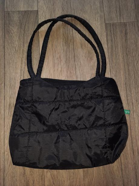 Čierna kabelka benetton, benetton