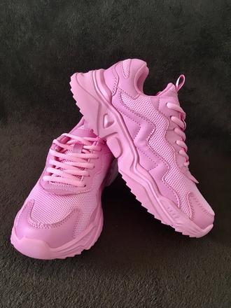 Nenosené ľahučké tenisky, 37