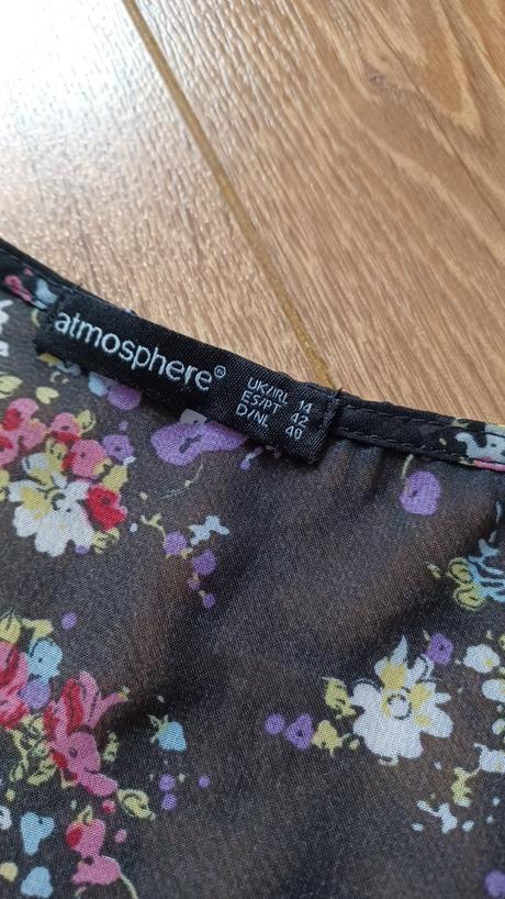 Bluzka s volanom, atmosphere,40