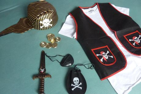 Karneval.kostým pirát,