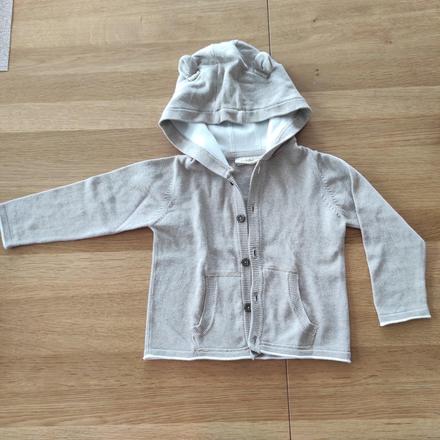 Svetrík s uškami, lupilu,86