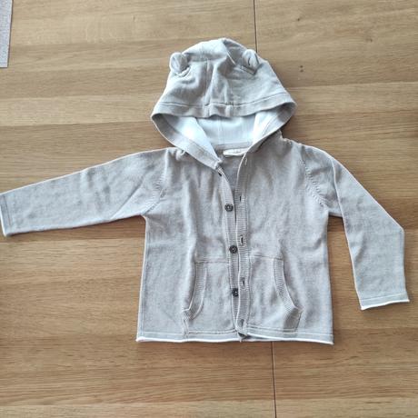 Svetrík s uškami, lupilu,86