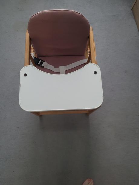 Stolička na kŕmenie 2v1,
