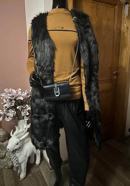 Tričko koňakovej farby zn. magenta, l / m