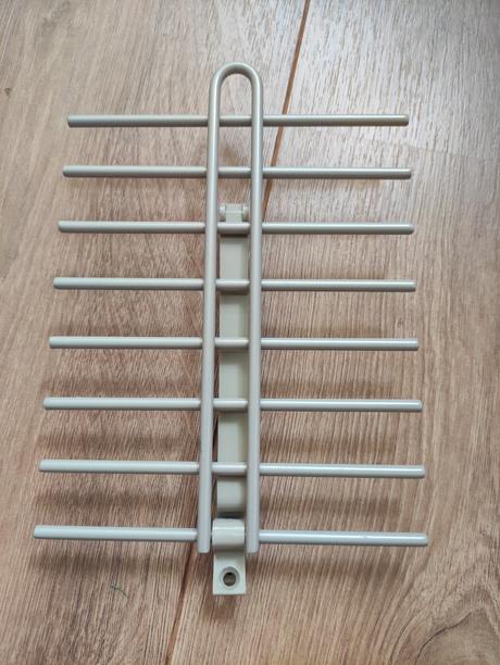 Vesiak na kravaty/opasky,