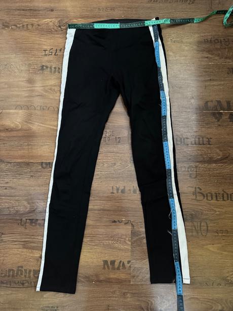 Čierne legíny s pásom, s