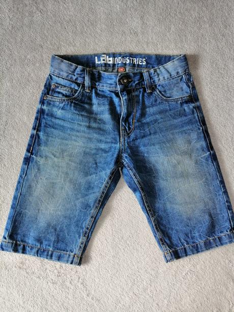 Chlapčenské rifľové kraťasy, 140