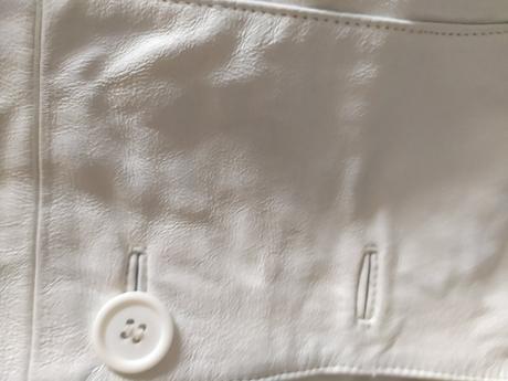 3000 kozena biela bunda bola draha, m