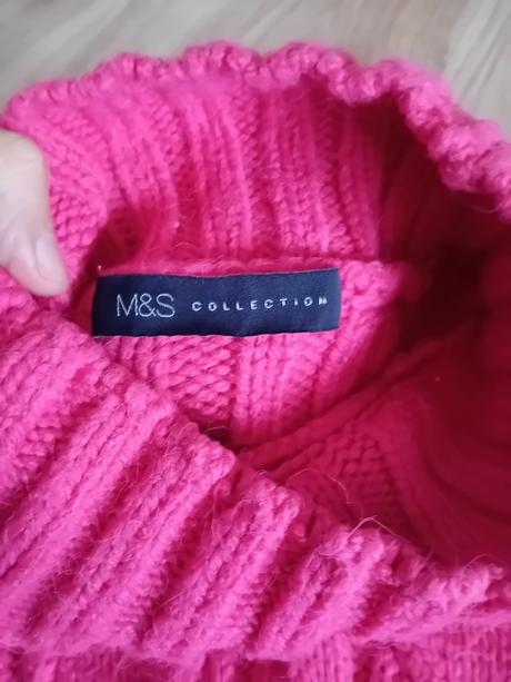 Hrubší cyklámenový sveter, marks & spencer,l