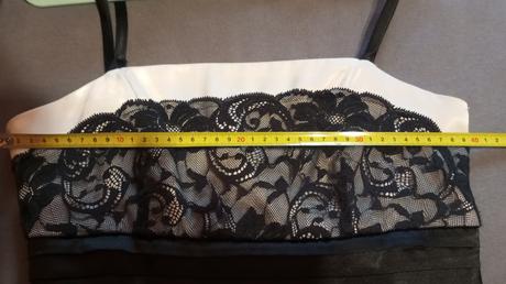 Šaty na príležitosť, s